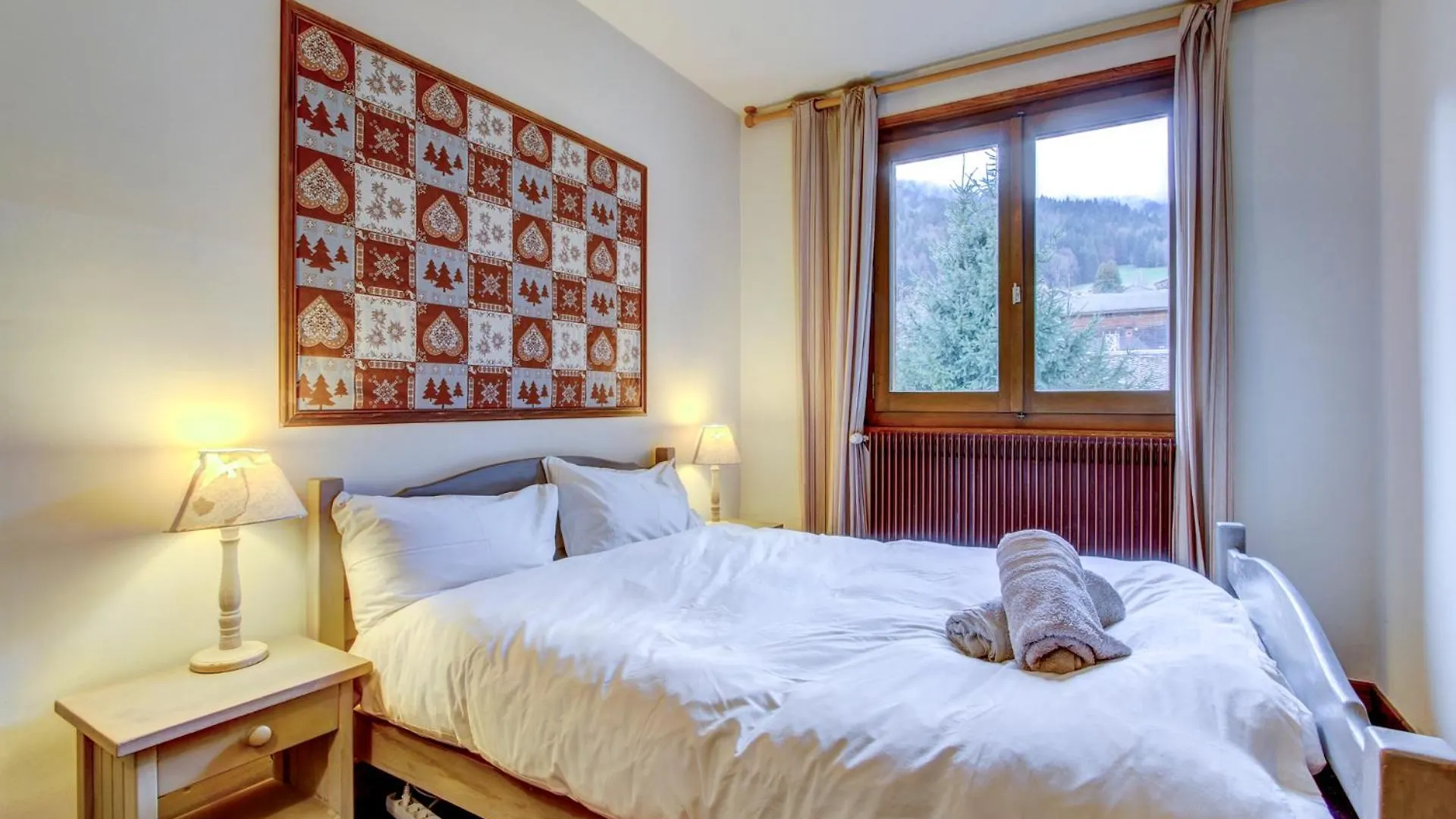 Self Catered Chalet With Indoor Pool Essert-Romand